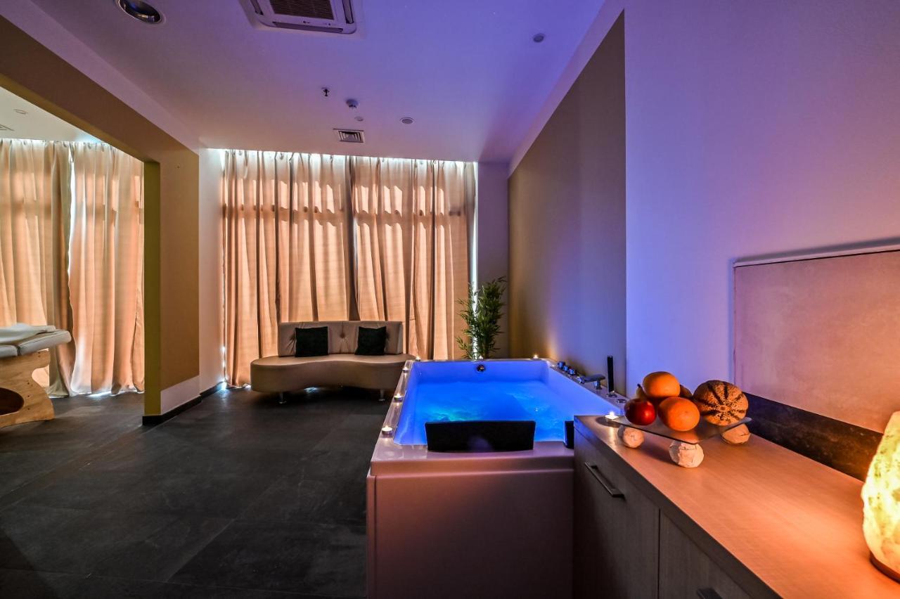 Hotel Crvena Luka 4*