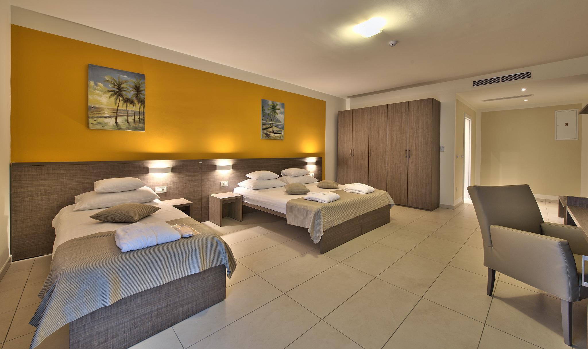 Hotel Crvena Luka 4*