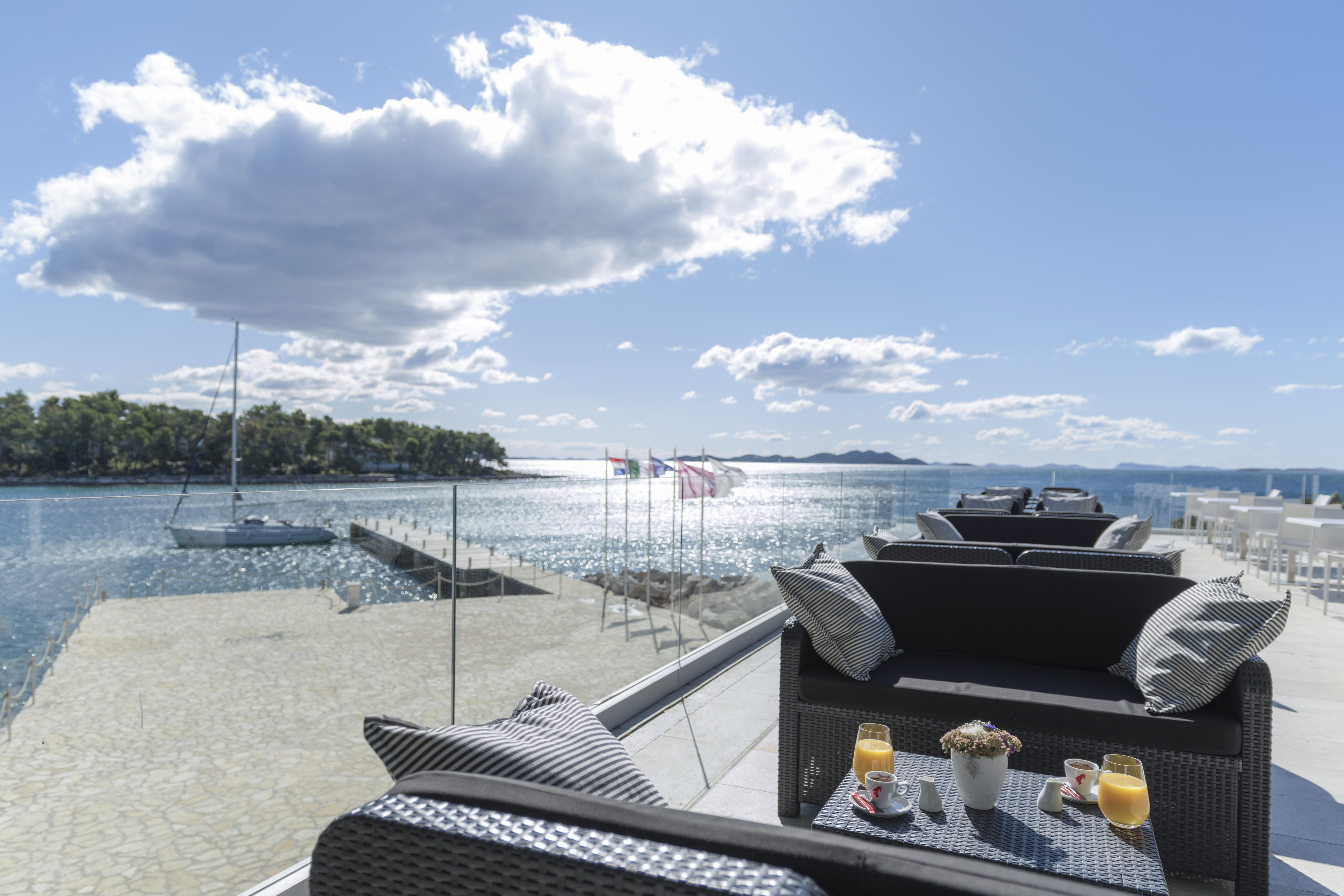 Crvena Luka Hotel