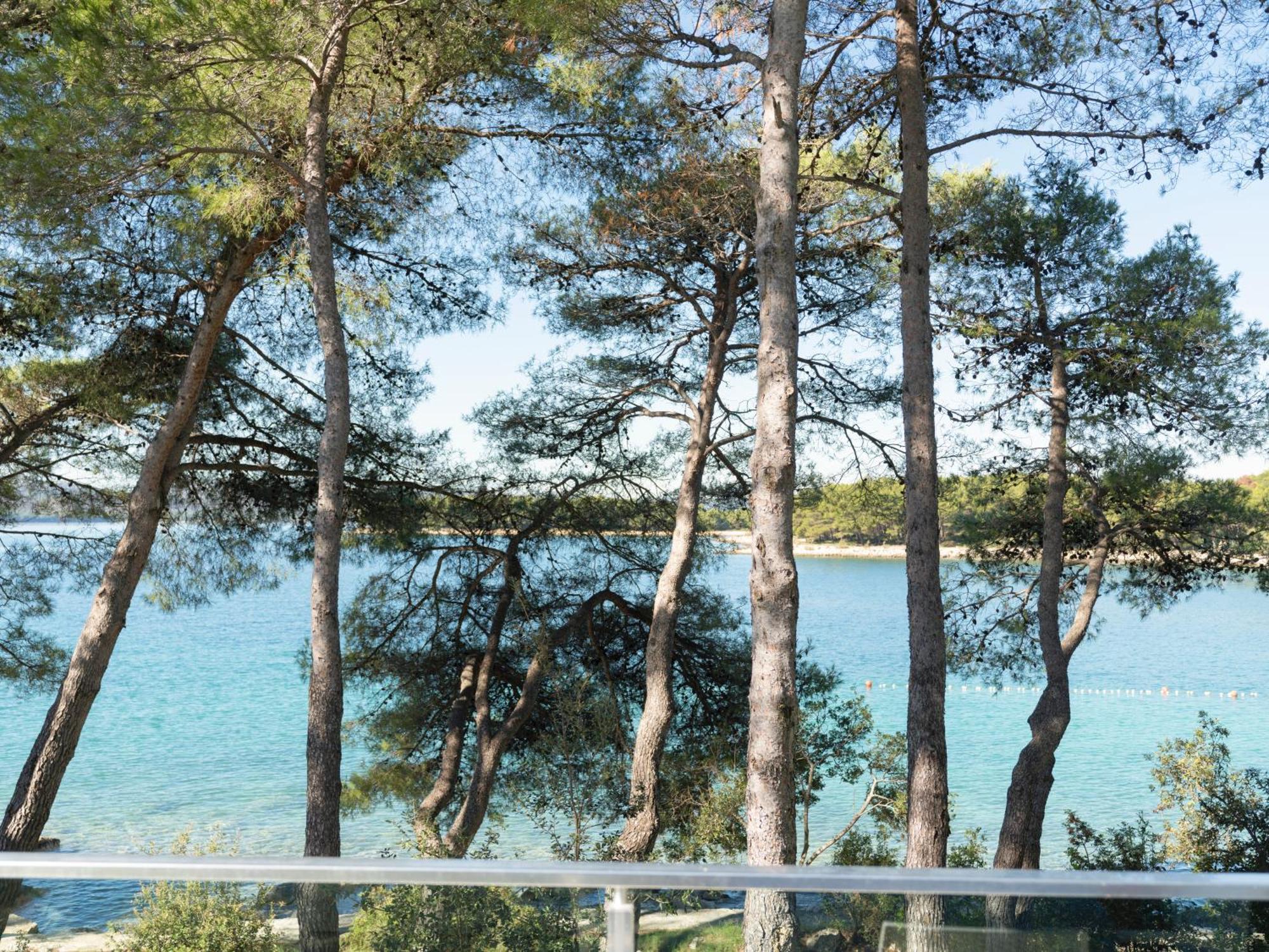Hotel Crvena Luka 4*