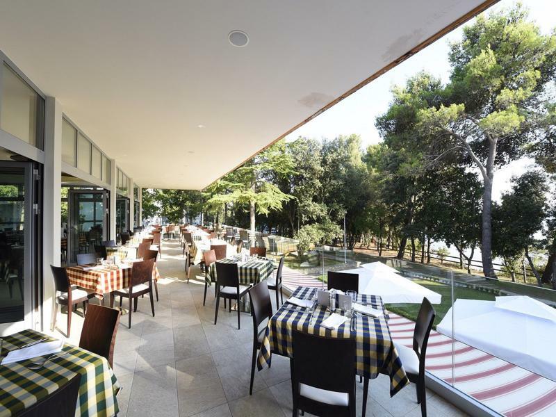 Hotel Crvena Luka 4*